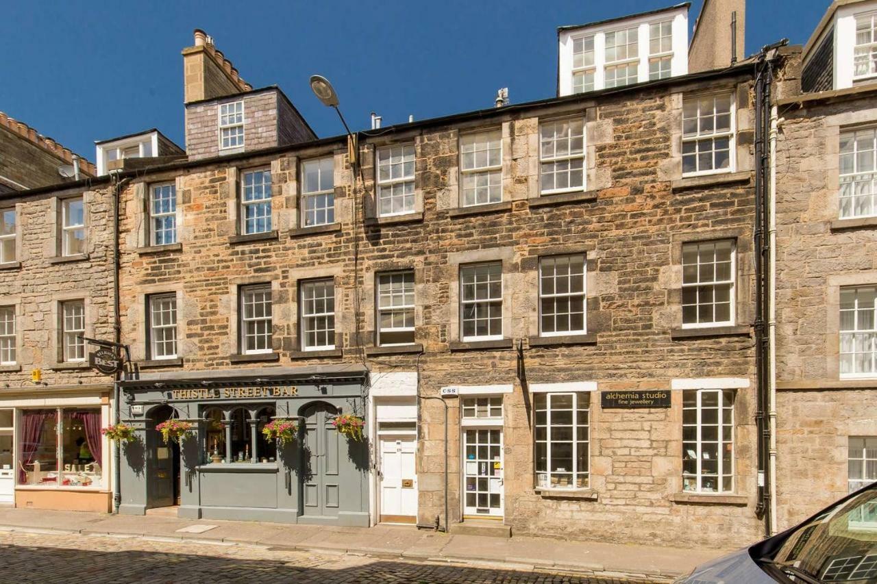 Altido Elegant Georgian 2-Bedrm Apt In Heart Of Old Town Appartamento Edimburgo Esterno foto
